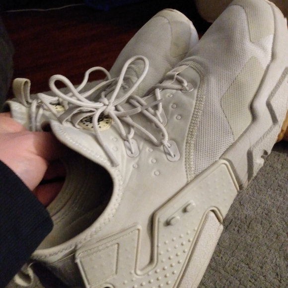 Nike - Picture 4 of 4